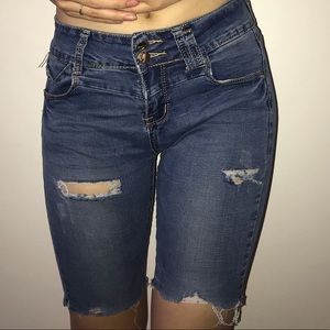 Thigh short jeans